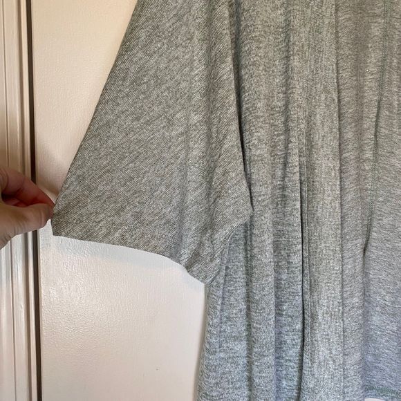 H BY HALSTON woman's size medium M open cardigan soft stretch gray kimono top - Picture 5 of 11